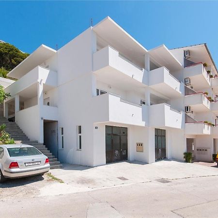 Apartman Mira- Omis Exterior photo
